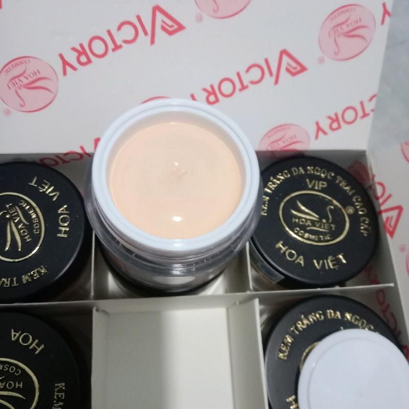 Kem dưỡng trắng da Victoria Hoa việt (ngọc trai)