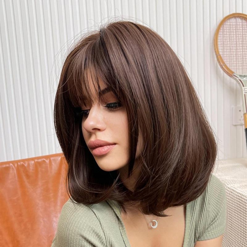 Product Introduction of Dark brown Short Bob hair wigs with bangs Synthetic wig 3