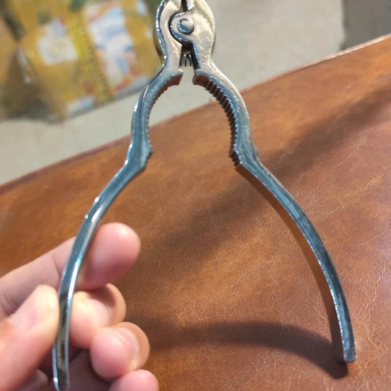 Kềm Tách Sò Inox Nguyên Khối - Trắng Bóng 2