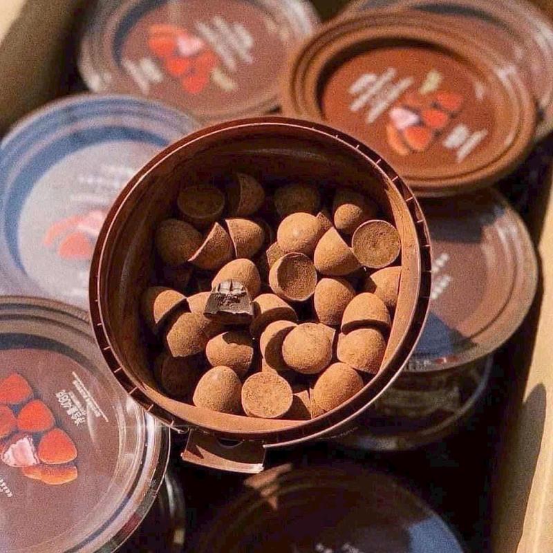 Combo 2 hộp Socola tươi nama hộp 408gr  - mèo bán bánh Food Sô Cô La Thức Ăn Ăn Vặt Chocolate socola  12vi socola  nama socola  tươi túi  mù socola  hang socola  con choco  let socola  con socola truffles socola  nâu