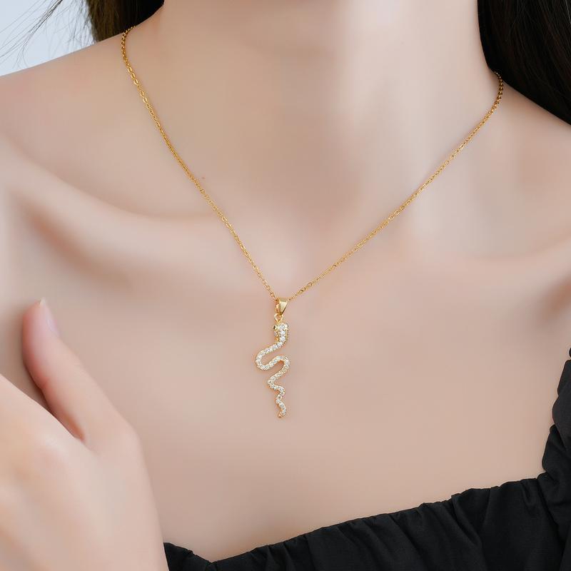 Product Introduction of Mặt Dây Chuyền Hình Rắn, Vàng Mạ Đồng, Zircon Dát Siêu Nhỏ, Vòng Cổ Thép Titan Thiết Kế Đặc Biệt, Cá Nhân Hóa, Dây Chuyền Xương Đòn Sáng Tạo 1