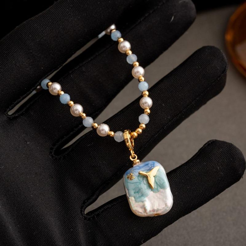 Product Introduction of Baby Costume Jewelry Oil painting style Baroque pearl pendant necklace, new Chinese style earrings, light luxury, niche, antique style collarbone chain, round pearl chain 13