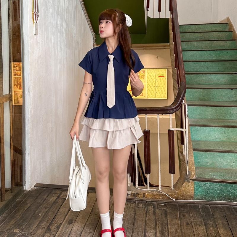 Set áo sơ mi nữ form babydoll có dây buộc eo phối cà vạt kèm chân váy 2 tầng dáng xòe HAVANA SAT249