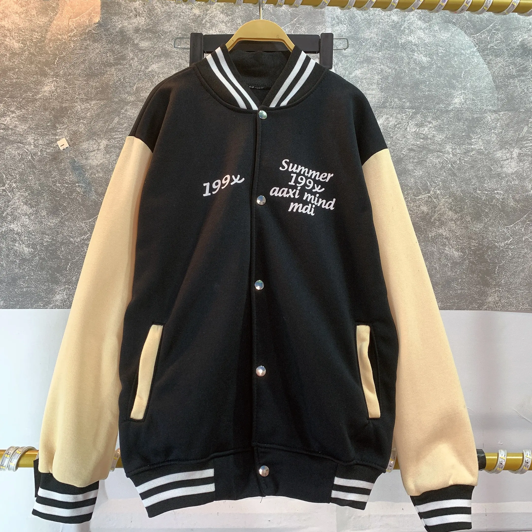 ÁO KHOÁC NỈ BOMBER 199X Size L, XL nam nữ Chất nỉ lót bông y hình Menswear Jacket Đen