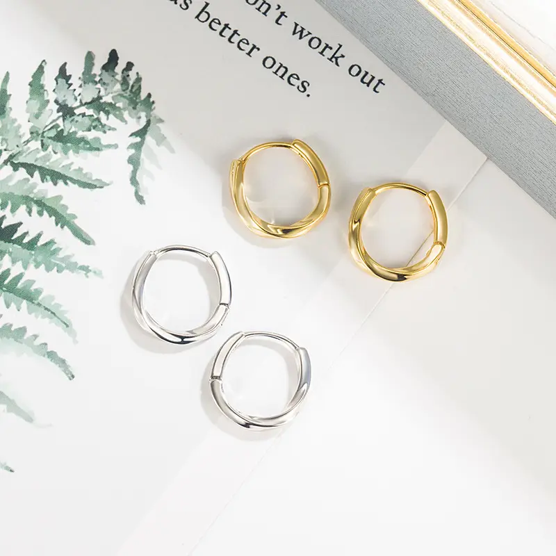 Luxe & Luster Jewelry Khuyên Tai Tròn Hình Mobius, Vàng / Bạc, Đồ Trang Sức Đồng Thau, Trang Sức Nữ, Thiết Kế Độc Đáo Cao Cấp, Tinh Tế, Thanh Lịch, Dễ Phối Đồ Phong Cách Hàn Quốc