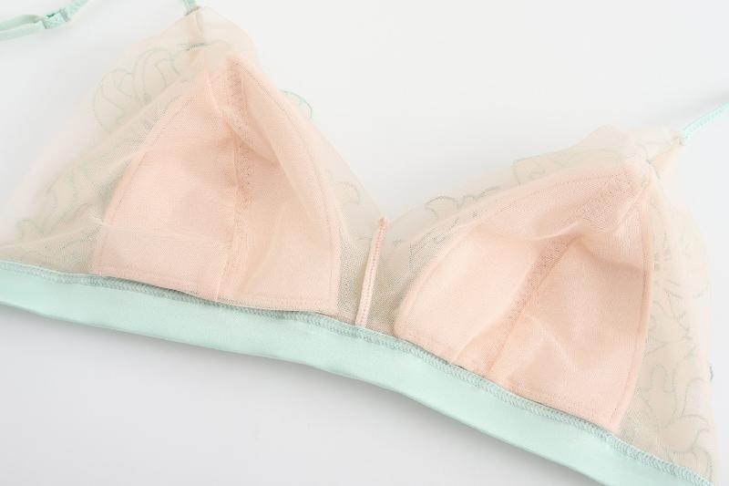 Product Introduction of 2023 New Women Sexy Lace Beauty Back Pack, Small Intimates Thin Cup Comfortable Bralette Female Underwear Bra Panties Sets 47
