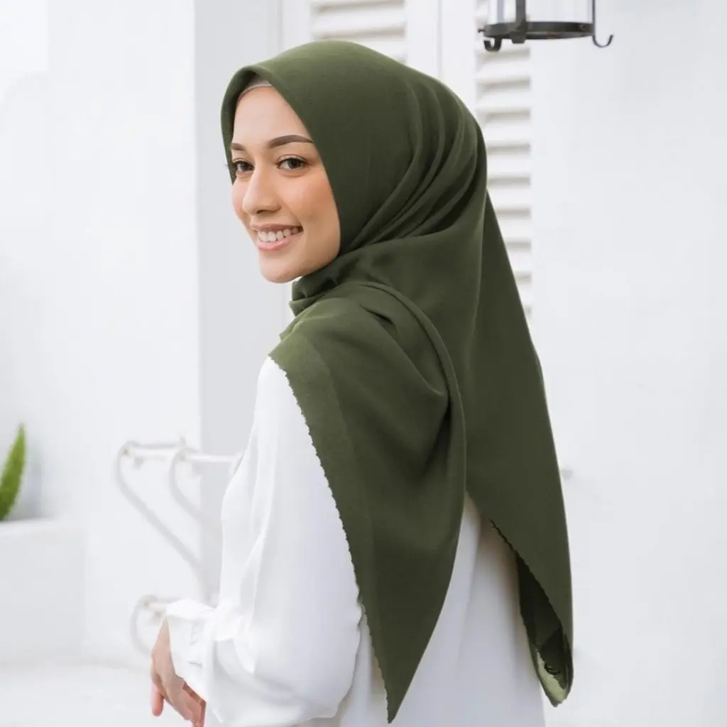 Hijab Segi Empat Polos Laser Cut Bella Square High Premium Quality ( Basic Voal Pollycotton Premium ) Hijab kekinian By Alkhoerot Hijab