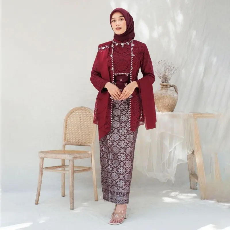 KEBAYA SOLO - Setelan Kebaya Batik Kutubaru Laksmi - Kebaya Sabira Laksmi Kutubaru Kebaya Lamaran Modern Kebaya Wisuda Kebaya Bridesmaid Kebaya Kondangan Atasan Baju Cantik Kancing Panjang Pesta Wanita Brokat Dress Payet Songket Motif Mewah 0