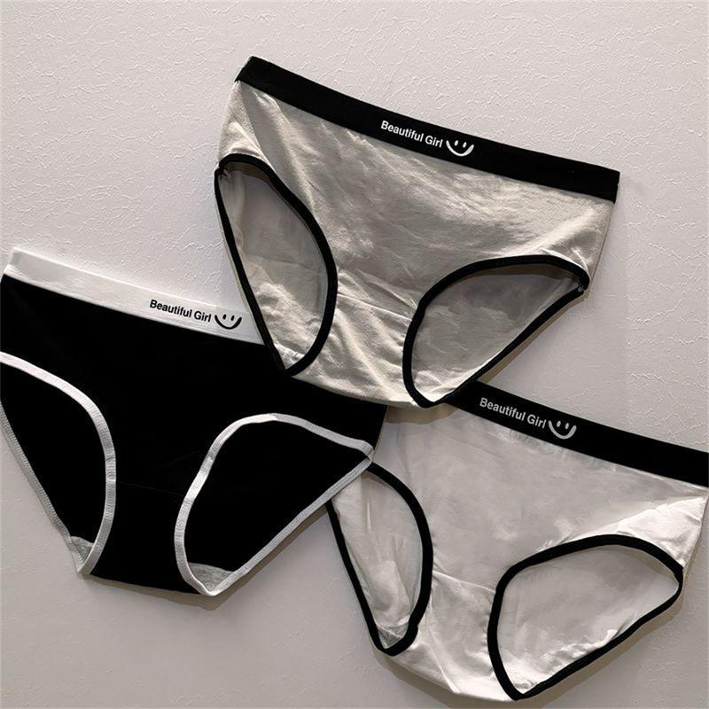 Product Introduction of Soft Cotton Underwear For Women - 3-Piece Low Rise Panty Set With Breathable Fabric Comfort Comfortable Womenswear Everyday Innerwear Print 24