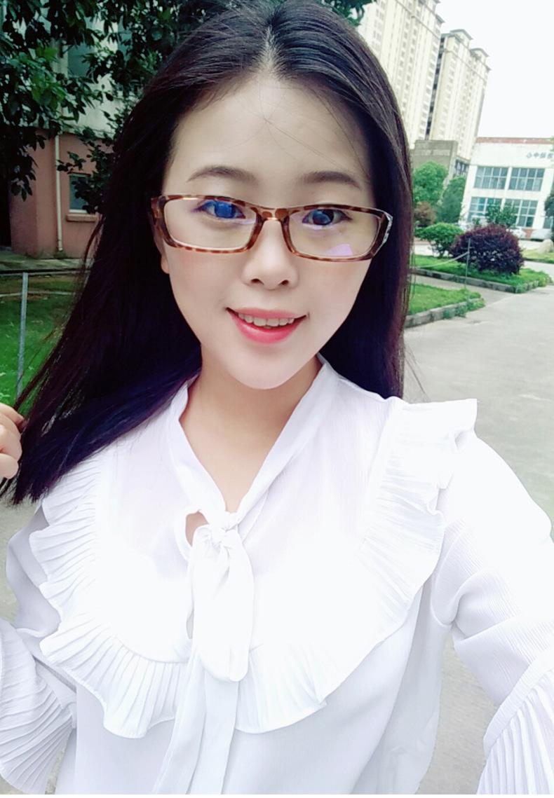 Product Introduction of Anti-Blue Light Fashion Computer Glasses Non-Prescription Men's Flat Glasses Women's Gaming Phone Protective Glasses Street Vendor Wholesale 3