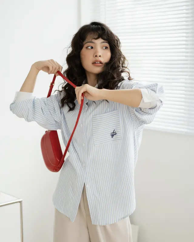 Áo sơ mi nữ freesize đũi kẻ 100% cotton Striped Shirt - by ufo.thebasic Women Top 0