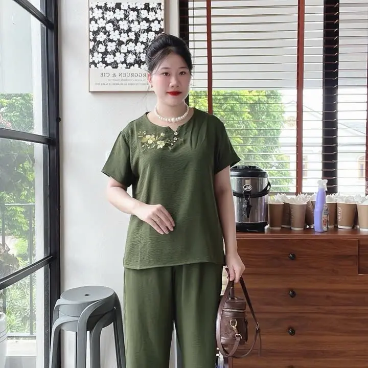 Bộ đũi tay cộc quần dài thêu hoa dành tặng bà và mẹ,chất đũi mát mềm,set Áo Nữ Voi 0