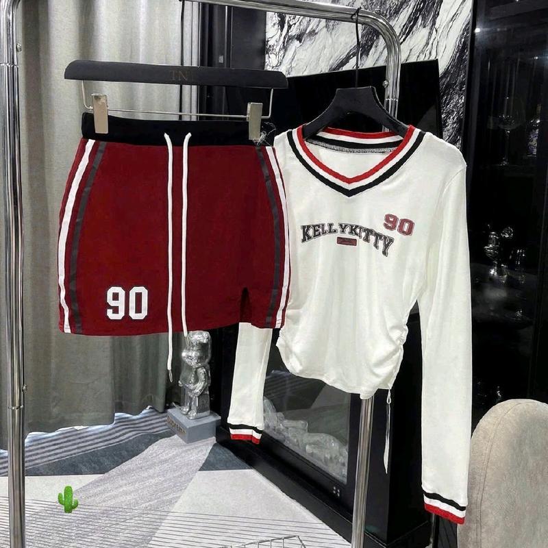 Set Áo Croptop Tay Dài Phối Màu Kèm Chân Váy Chữ A Năng Động Women 4