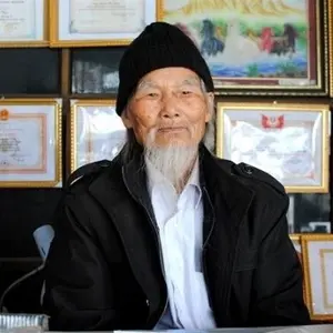 Cao Dán Xương Khớp Cụ Tòng