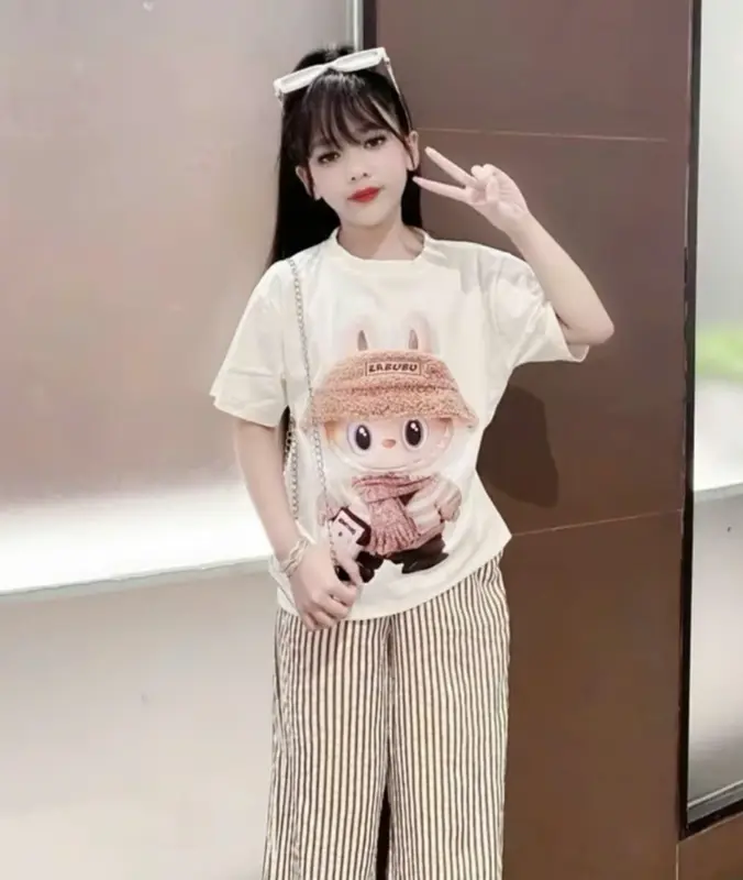 Bộ Áo Thun Quần Kẻ Sọc LABUBU Cho Bé Gái Siêu Xinh Xắn Size 13-44 kg Mát Mẻ 0