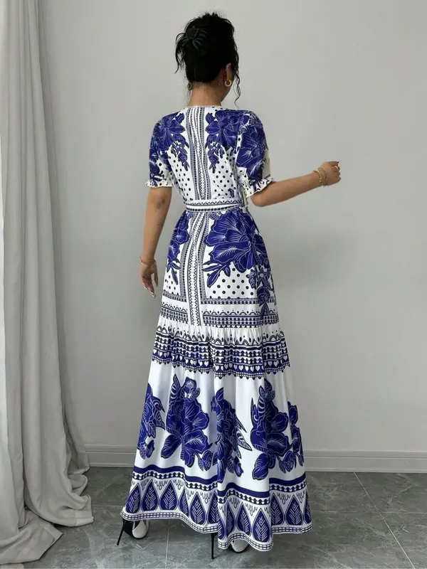 Women's Floral Print Belted Dress, Elegant Casual Round Neck  Dress for Spring & Fall, Women's Clothing for Daily Wear 1