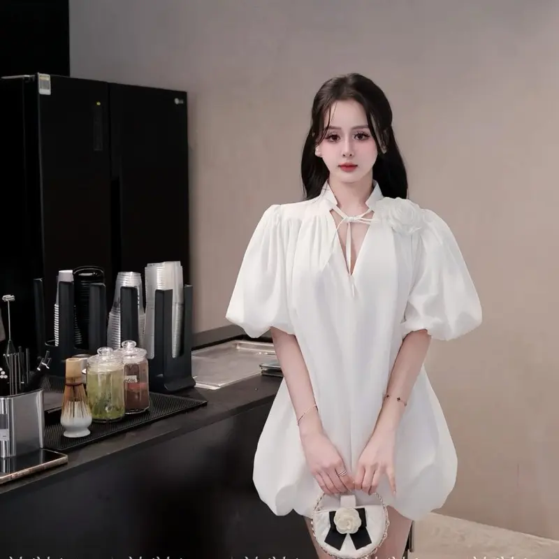 Dilyshop08  Váy babydoll tay lỡ vai đính hoa cổ buộc dây dành cho nữ