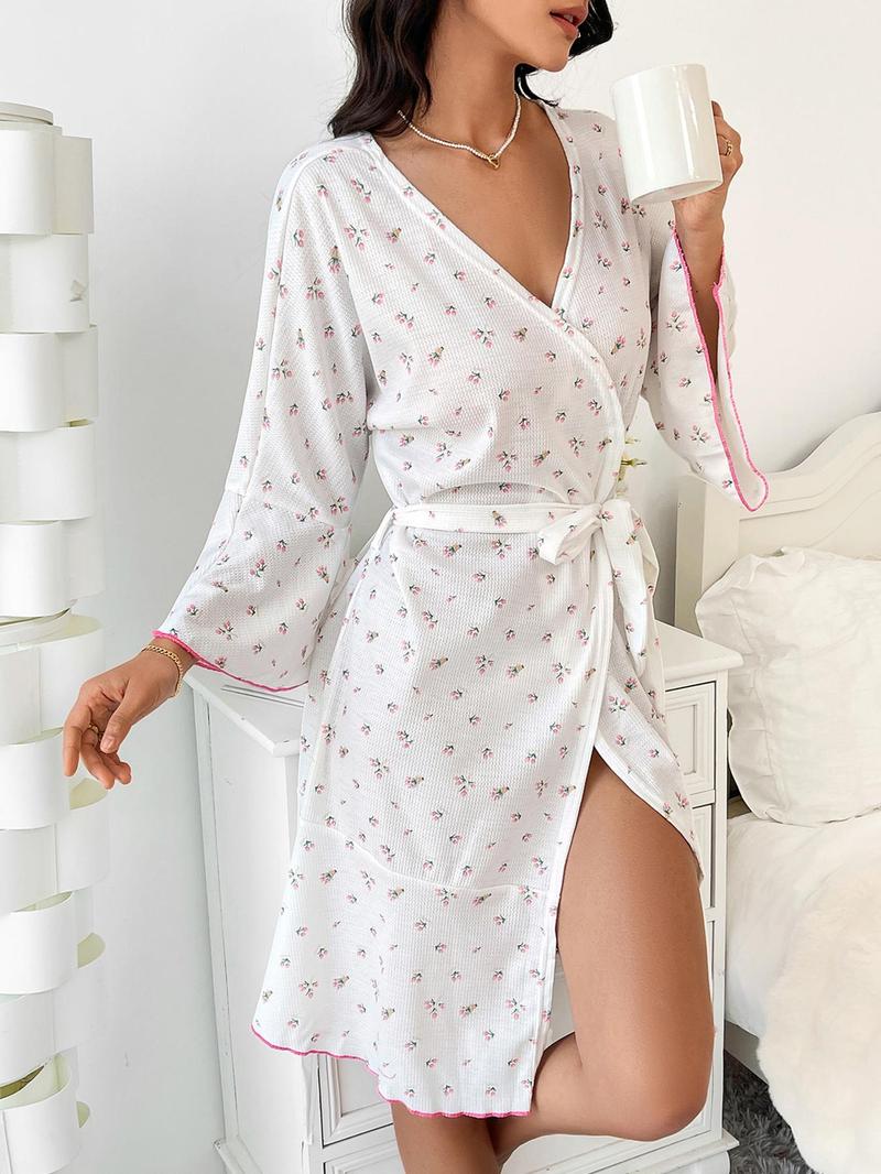 Product Introduction of Women's Pj Ditsy Floral Print Wrapped Belted Ruffle Hem Lounge Robe, Elegant Flounce Sleeve V Neck Dressing Gown for Home Wear, Women's Sleepwear for Spring & Summer 3