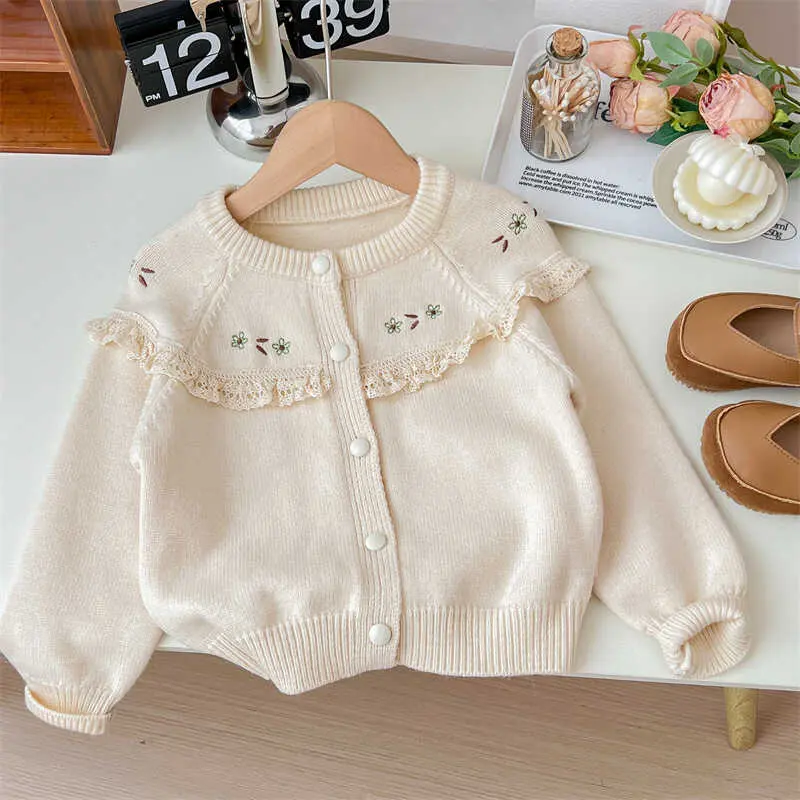 Child star round girl's knitted cardigan clothing 2023 new stylish baby coat children's sweater autumn and winter