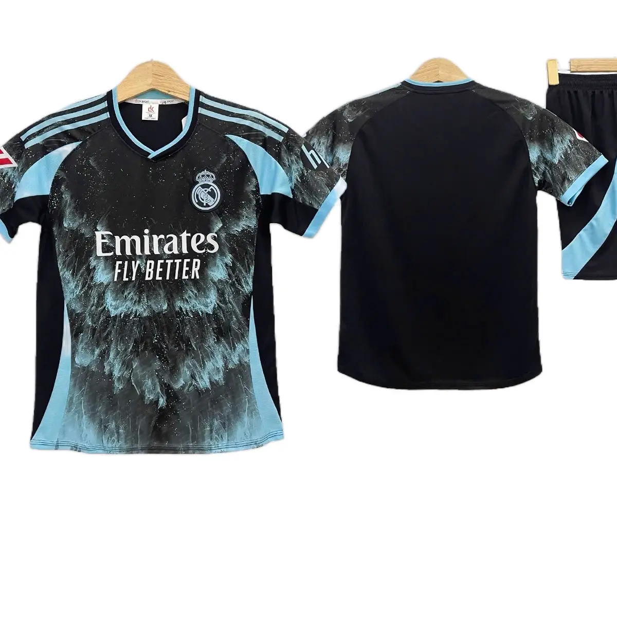 Bộ áo bóng đá clb realmadrid đen ngoc vải mè , sport chạy bộ set đồ