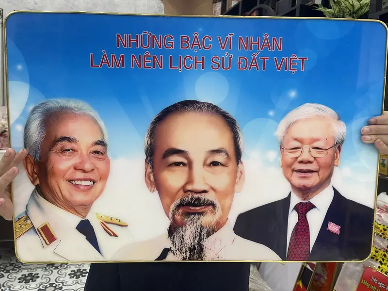 Tranh 3 bác nền xanh ngang in theo yêu cầu - tranh treo tường khung tranh ảnh 0