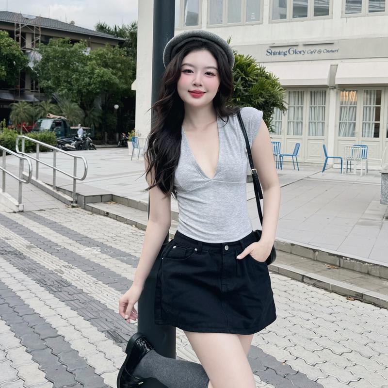 Áo thun nữ tay ngắn cổ V sexy thun lụa trơn co giãn tốt freesize - Feliza Clothing 5