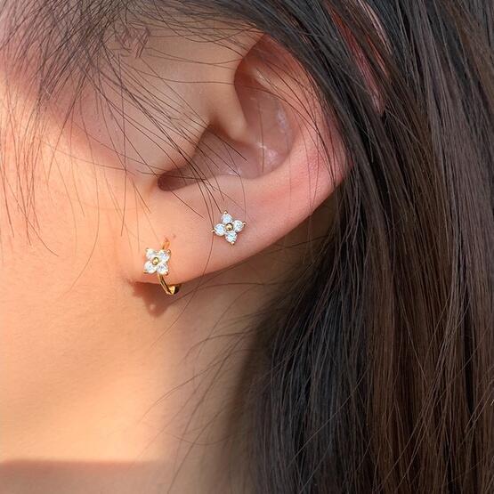 Product Introduction of S Sier Clover Diamond Zircon Ear Stud Stick Dainty Woman Earrings Hypoallergenic Earring 0