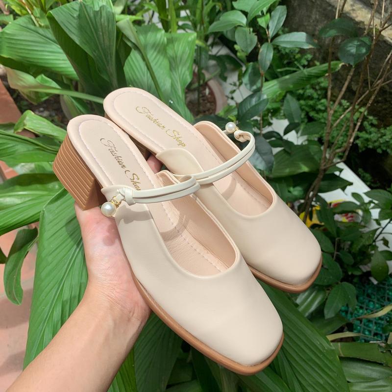 (Chuẩn size) Dép Sục Đính Ngọc Trai Xinh Xắn Mũi Vuông Đế Cao 5cm Ma Sát Chống Trơn Trượt( Màu Kem Đế Nâu) DéP Shoes GiàY