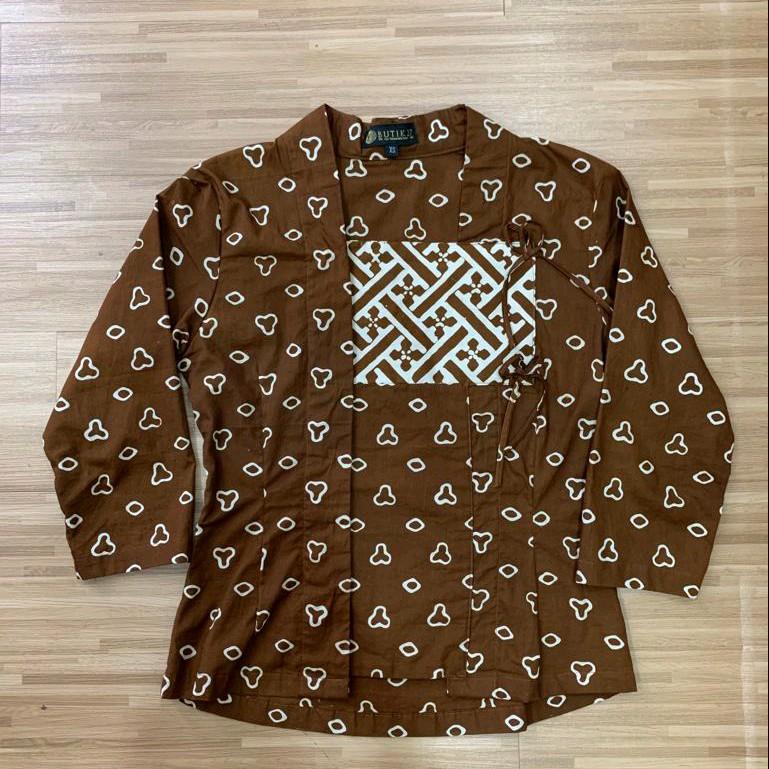 BUTIK27 - Kutu Baru Nona Kancing Lengan 3/4 5
