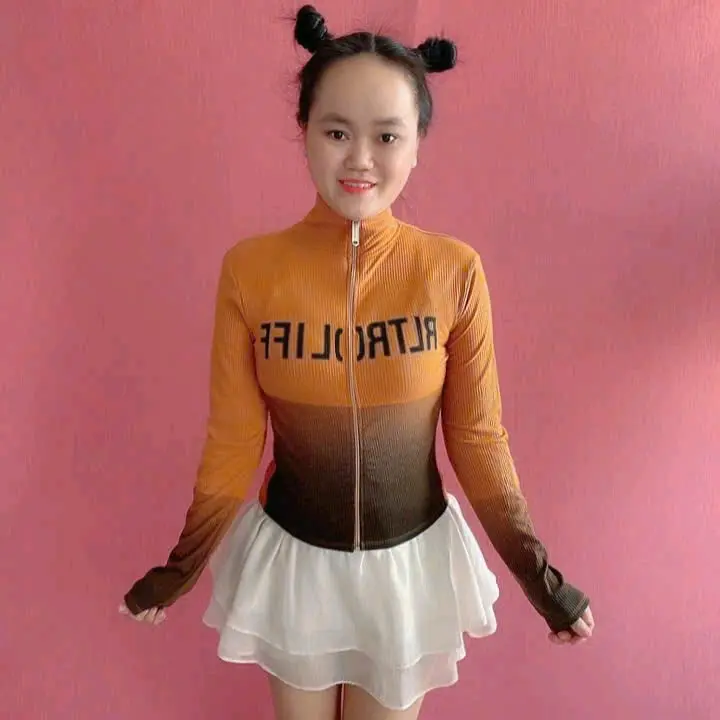 ÁO KHOÁC  Ủ KEM (CÓ TÚI TRONG) KHÔNG NÓN FOM LỬNG . VẢI THUN LẠNH VÀ THUN GÂN. CỔ TRỤ