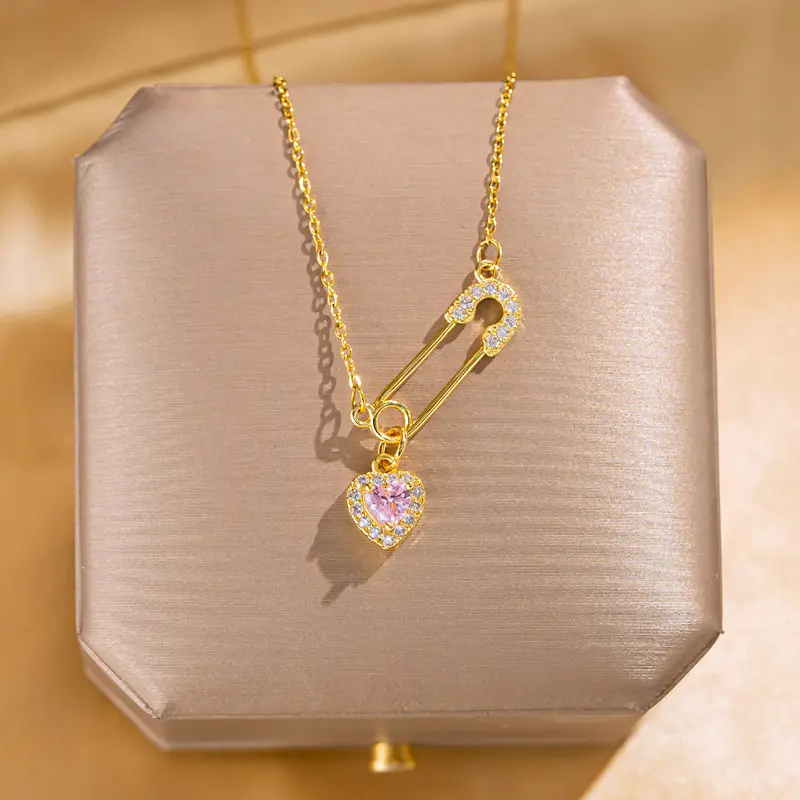 Genuine Love Fashion Heart Pendant Necklace for Women Elegant Choker High-end Full-diamond Allergy-free Titanium Steel Love Necklace Minimalist Chic Light Luxury Gift