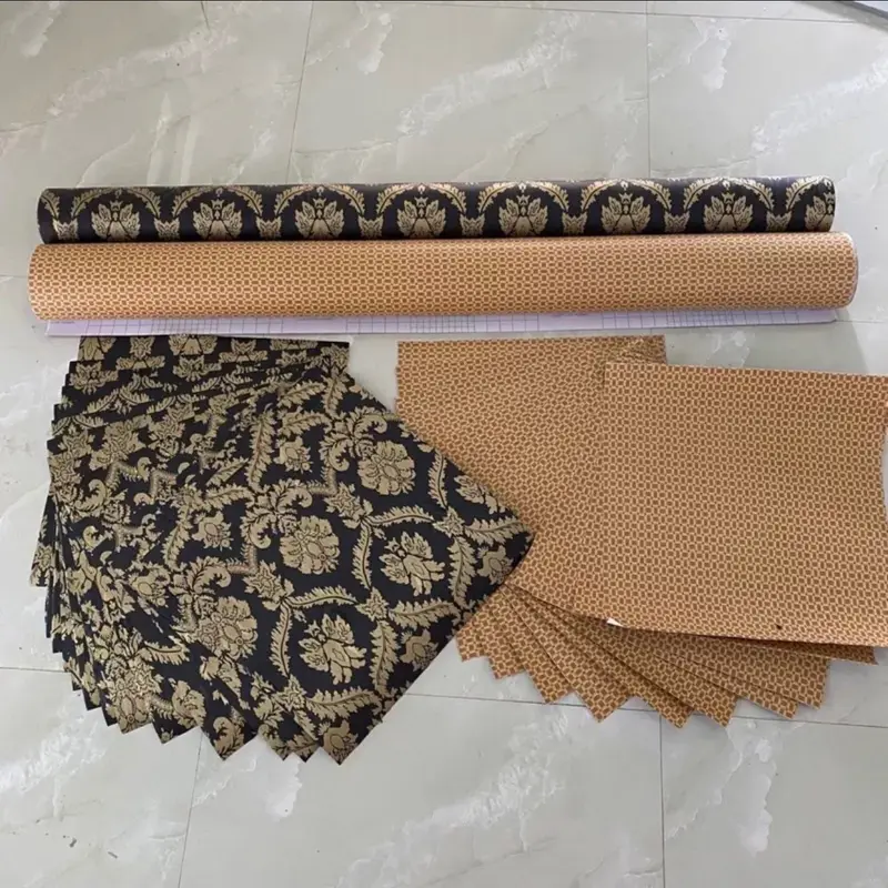 Miếng Dán đáy lồng vuông 40x40 0