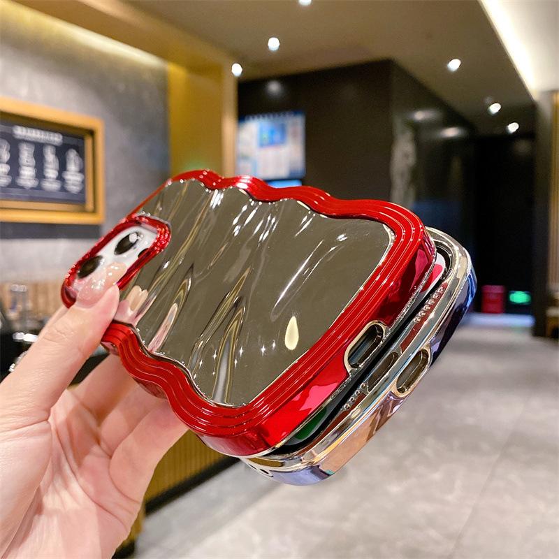 Product Introduction of Electroplating wavy edge is suitable for iphone15promax/15pro/15/14/14 promax/14pro/13promax/13/13pro/12/12promax/12pro/11 two-in-one women's mobile phone case 9