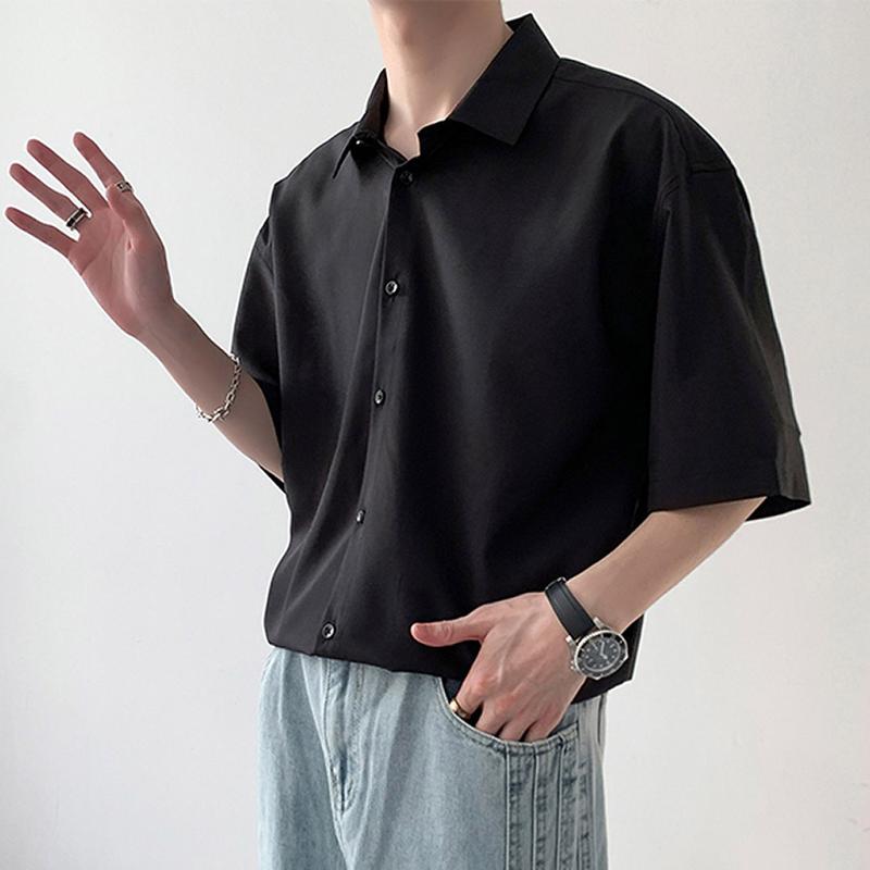 Áo Sơ Mi Ngắn Tay Nam Nữ Unisex Basic Trơn Vải Cotton Lụa Trắng Và Đen Kiểu Sơ Mi Tay Cộc Nam Simple Form Rộng Phong Cách Hàn Quốc