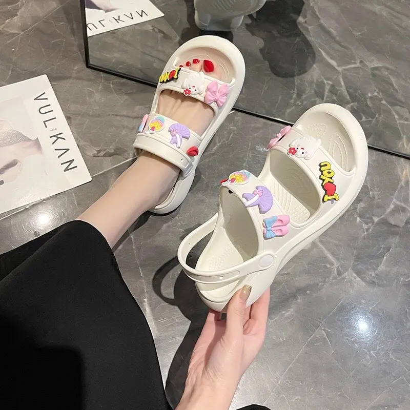 Dép bánh mỳ nữ, sandal 2 quai ngang gắn sticker siêu hot 5