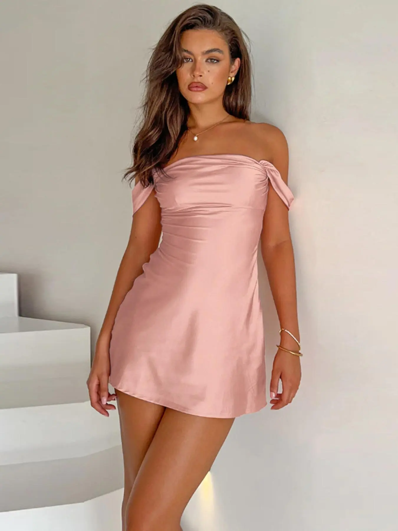 Women's Solid Off The Shoulder Ruched Backless Dress, Elegant Fashion Short Sleeve Dress for Party Club Dating Wear, Ladies Dress for Summer