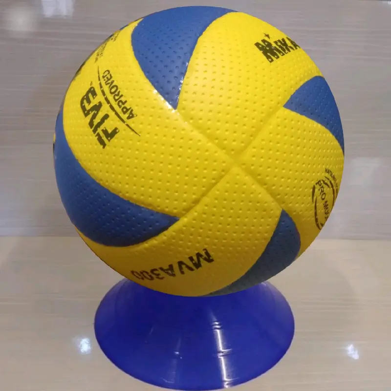 bola polly anak MVA300 sabit kulit bintik. 0