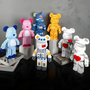 Toystown Nano Block Violent Bear Medium Mainan Membangun, Balok Susun, Puzzle, Koleksi, Mainan Edukasi Dekorasi Koleksi Hadiah Kado Ulang Tahun 3D