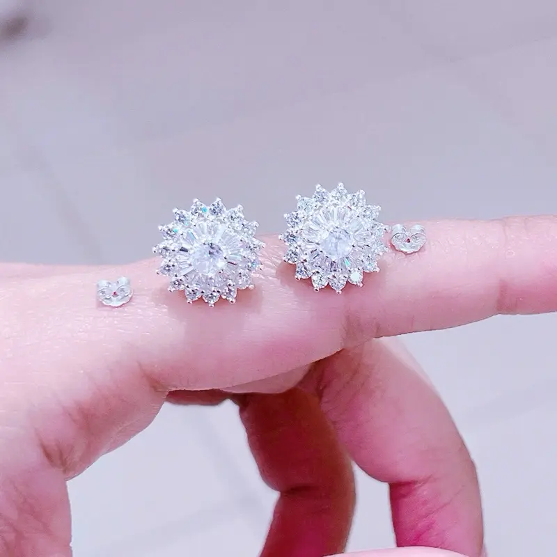 Dây chuyền, khuyên tai bạc nữ LoPa dáng hoa mai nhẹ nhàng sang chảnh 3