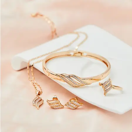 Set Dewasa Anting Gelang Cincin Kalung Gold  Motif Daun Layer 1