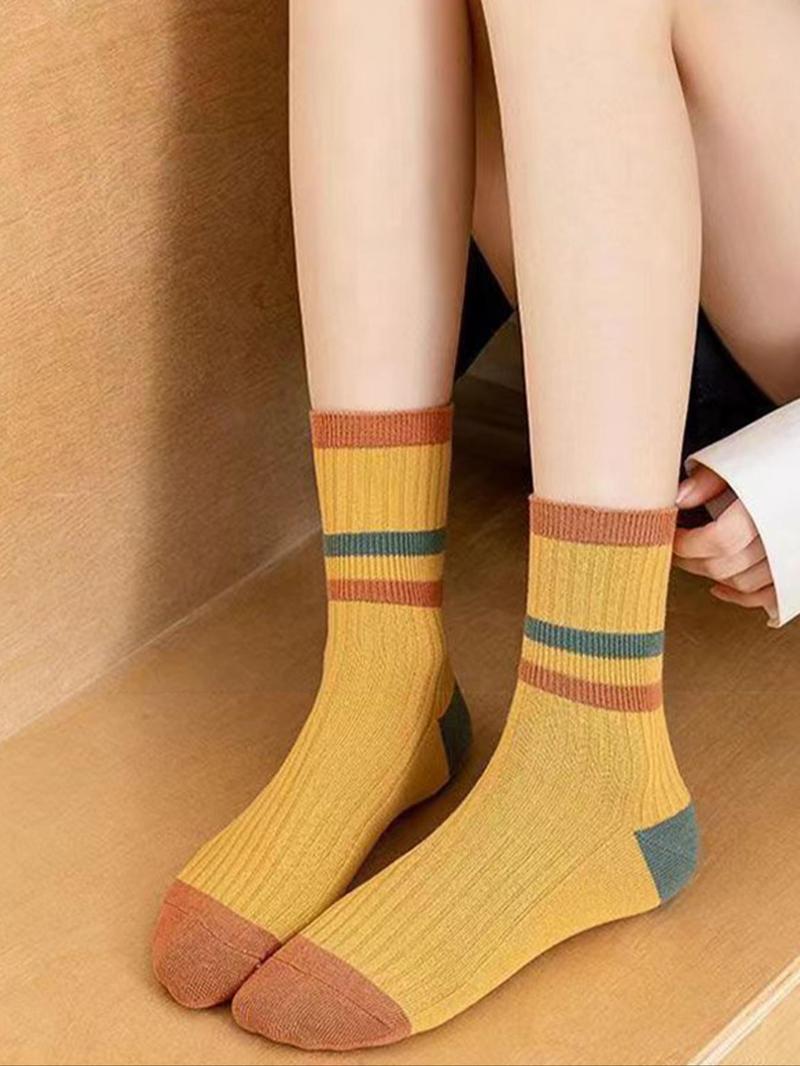 Product Introduction of Women's Striped Print Crew Socks, Casual Comfy Breathable Socks for Daily Wear, Women's Socks for All Seasons 7