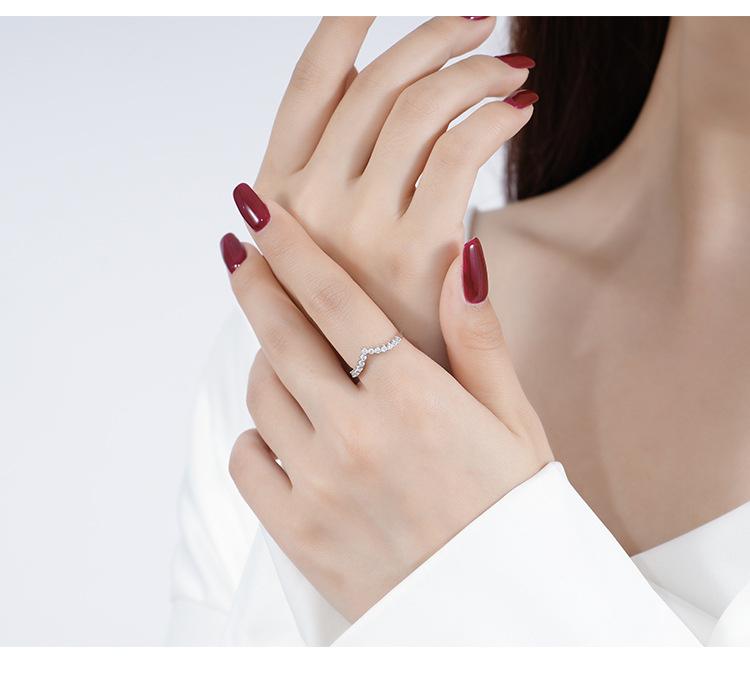 Product Introduction of Nhẫn Vương Miện Hình Chữ V, Bạc Sterling 925, T10 3