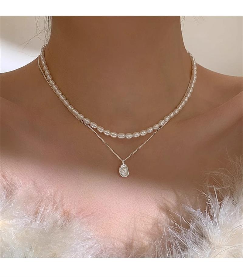 Product Introduction of S925 Pure Silver Natural Freshwater Pearl Mini Pod Necklace for Women, Simple and Niche Temperament, Exquisite Collarbone Chain Silver Decoration 5