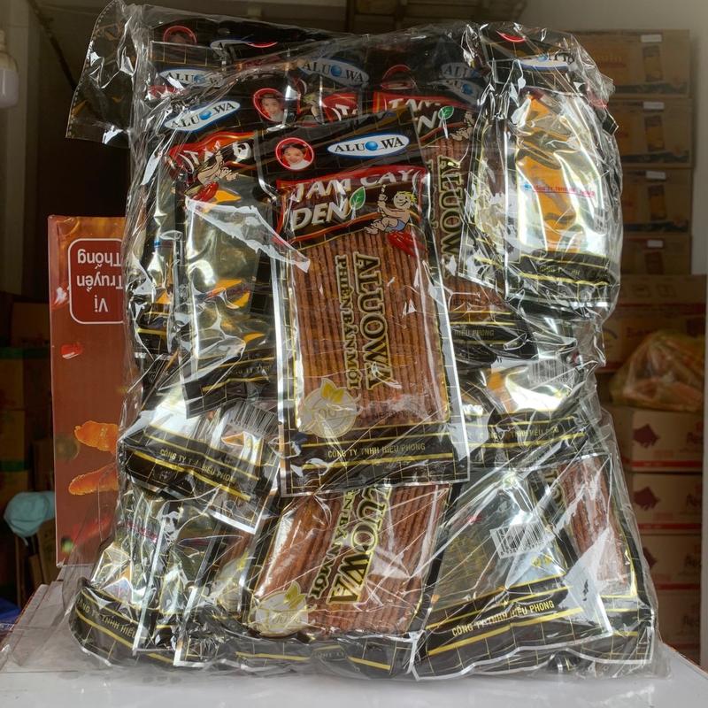 Combo 1 bịch 50 gói tăm cay đen Cô Gái alouwa đồ ăn vặt cổng trường Có Vị Cay - Đặm Ngọt Snack ~ không giòn nhé ạ