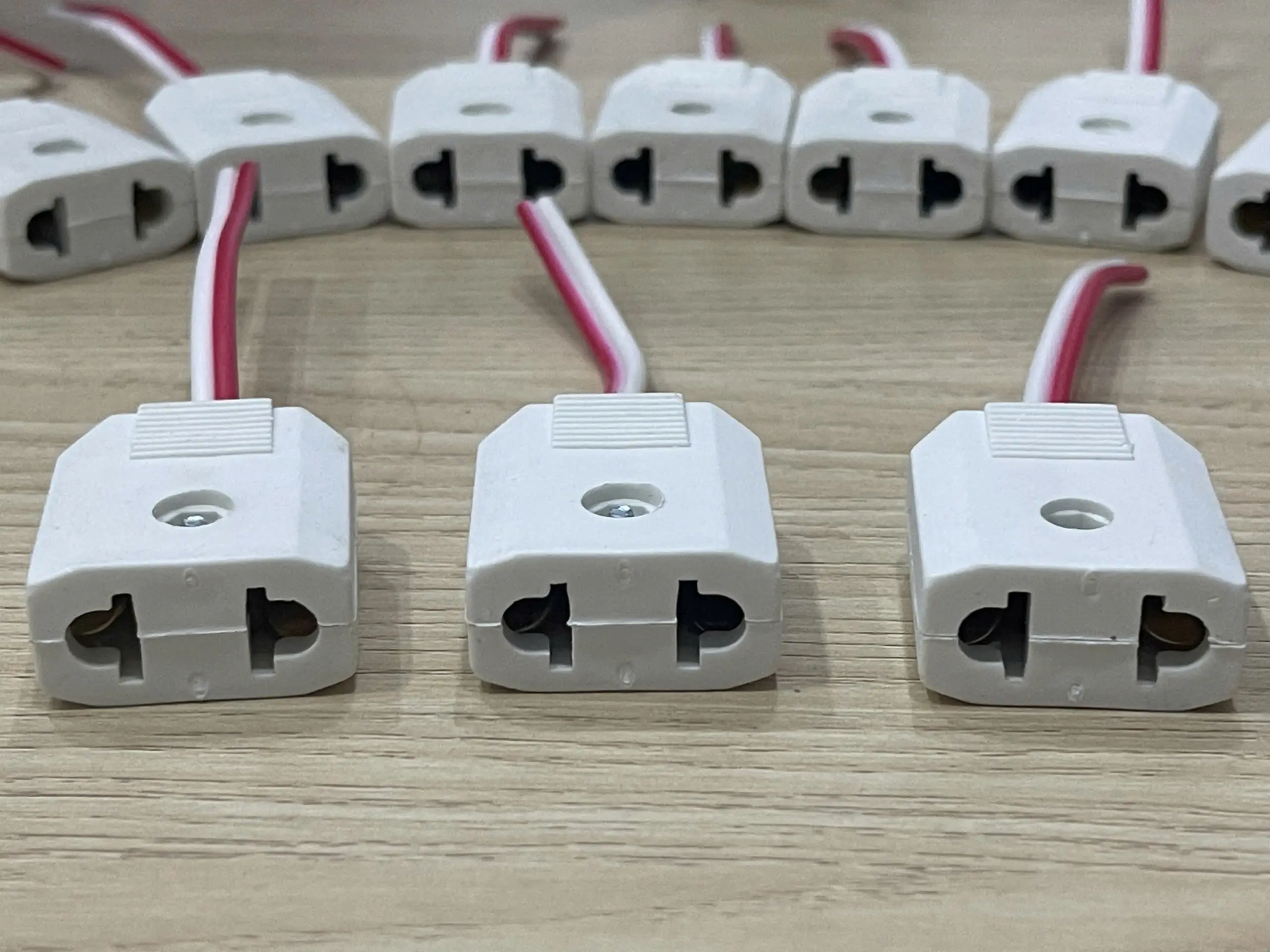 Phích cắm âm có dây loại tốt chất lượng cao