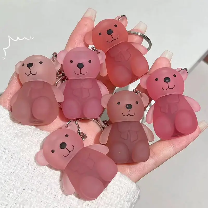 Cute Bear Keychain Gloss Lip Tint Waterproof Lasting Matte Non-Stick Cup Silky Smooth Liquid Lipstick Makeup Lipgloss Cosmetic Lip Care Glossy