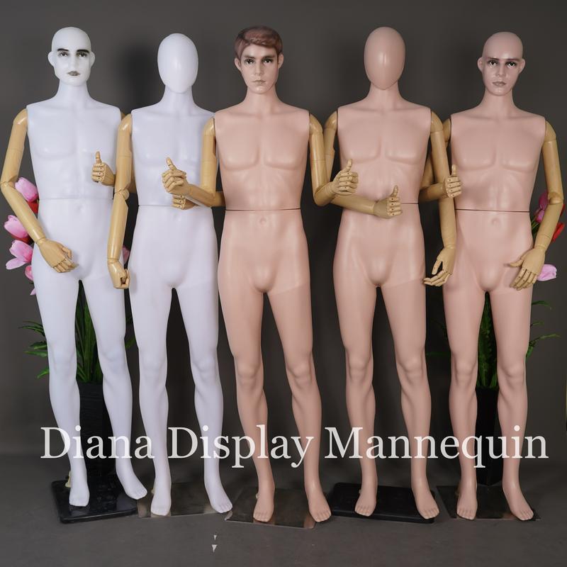MANEKIN FULLBODY PRIA DENGAN TANGAN ROBOT PLASTIK MOTIF KAYU ATAU EMAS 1