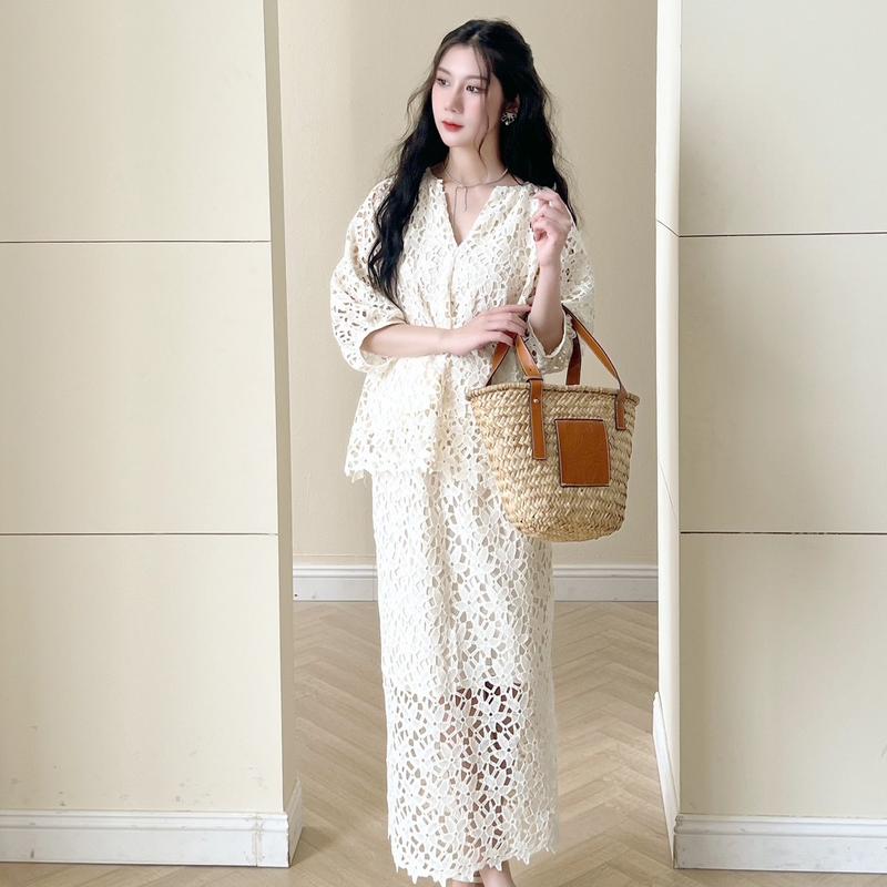 Set Áo ren chỉ Petbychang, phom suông basic, cổ xẻ V tay lỡ, chất liệu ren chỉ thêu mềm mát, không nhăn, chân váy lưng chun dễ mặc