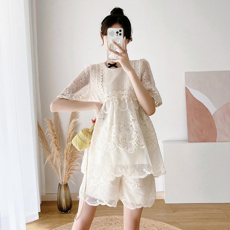 Young Mom | Set đồ bộ bầu Tiểu thư BS219 màu Kem gồm áo + quần đùi bầu, chất liệu ren thêu cao cấp + có lót lụa bên trọng, hàng nhập Quảng Châu Váy Bầu Đầm Bầu Voi Sandal Jean
