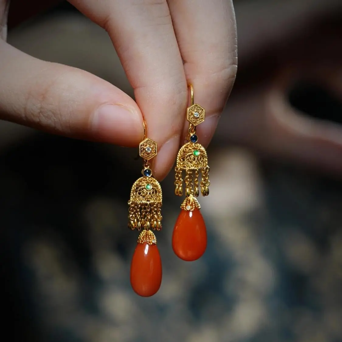 Vintage Nan Red Ice Red Water Drop Earrings for Women Classic Elegant Long Style Ancient Plated Red Versatile Elegant Earrings
